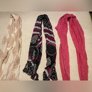 16 scarves. All like new quality.